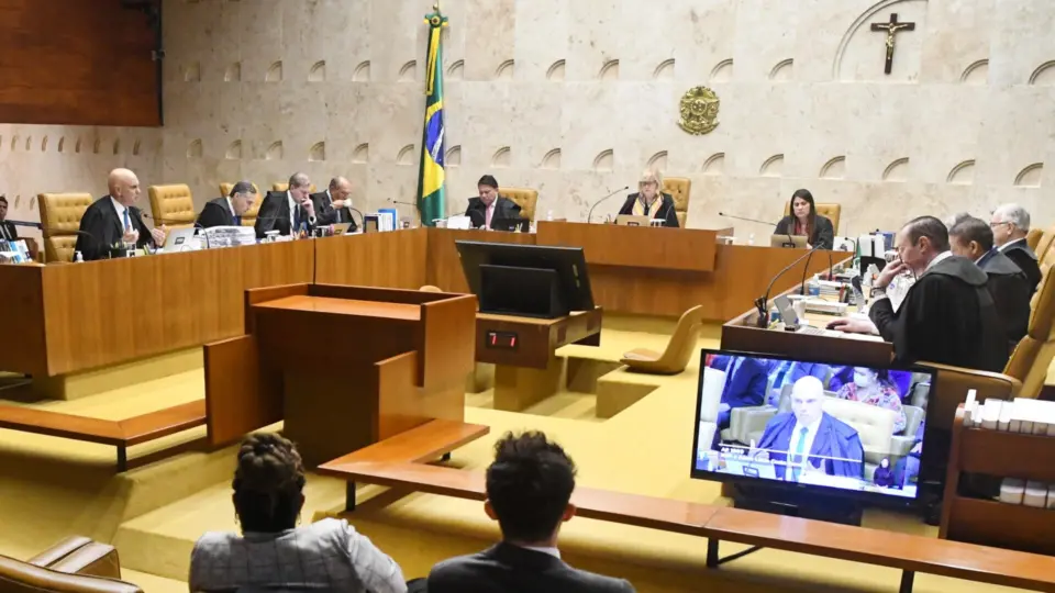 STF condena 1º réu por atos golpistas em 8 de janeiro; duração da pena gera divergência