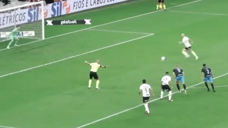 Corinthians e Grêmio empatam em jogo de oito gols, e Santos vence o Bahia