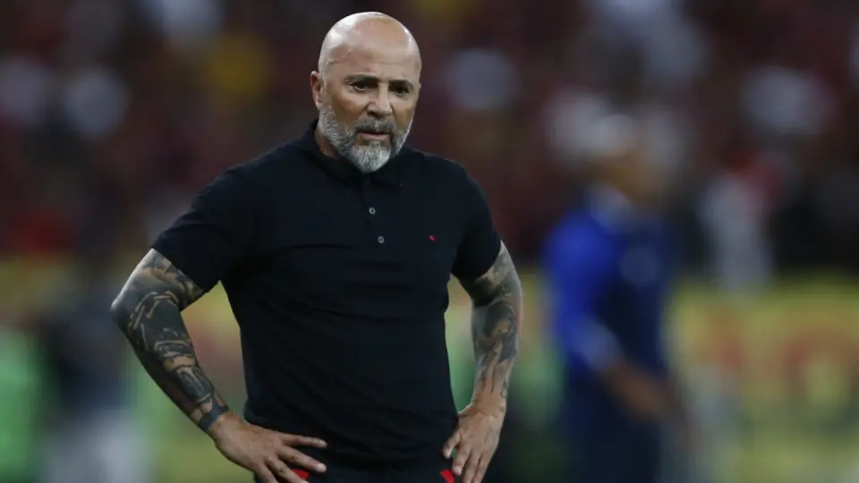 Flamengo demite técnico Jorge Sampaoli, que não conseguiu ganhar nenhum título