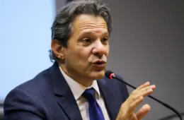 Haddad desmente Folha: governo não ‘cogita’ cobrar mensalidade em universidades públicas