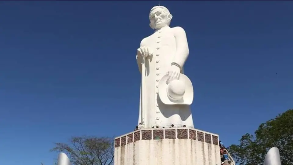 Padre Cícero é oficialmente incluído no Livro dos Heróis e Heroínas da Pátria