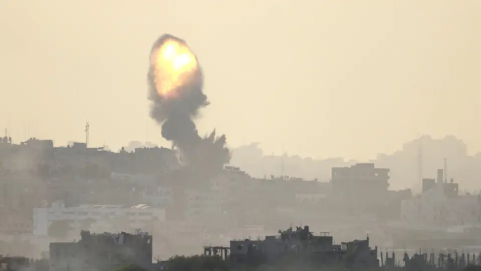 Ataque a hospitais de Gaza dificulta saída de brasileiros para o Egito