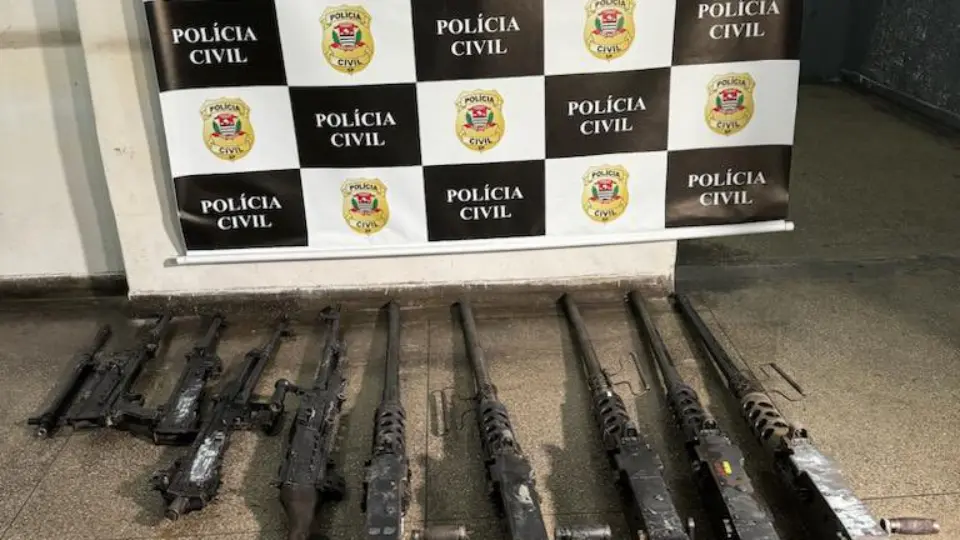 Exército libera militares aquartelados após furto de metralhadoras