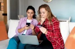 Tecnologia contra golpes pode evitar prejuízo de R$ 1 bi no Dia dos Pais, diz pesquisa