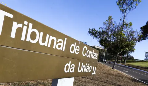 TCU decide que Lula não precisa devolver relógio recebido durante primeiro mandato