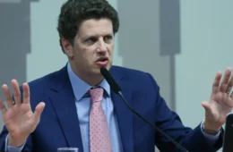 Ricardo Salles xinga general responsável pelo Planalto no 8/1: ‘FDP!’