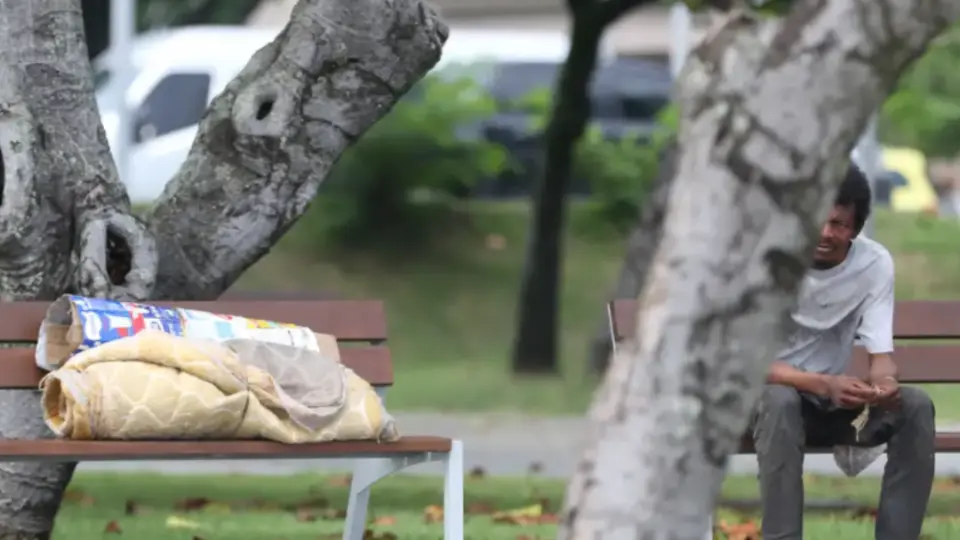 Insanidades em praça pública