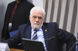 Por que senador petista Jaques Wagner votou na PEC, contra orientação do governo?