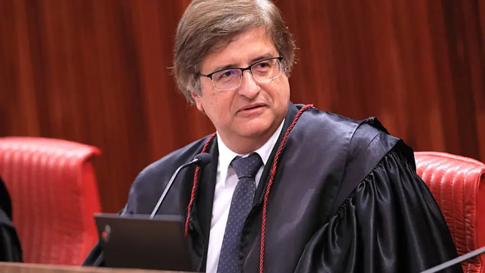 Gonet se reúne com senadores da CPI da Covid e avalia reabrir caso contra Bolsonaro