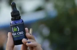 Tarcísio sanciona lei para distribuição de cannabis medicinal no SUS de SP