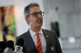 Zema quer aumento que pode chegar a 81% na contribuição dos servidores à previdência
