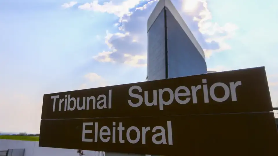 TSE inicia amanhã votação sobre uso de Inteligência Artificial nas eleições municipais