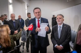 Chanceler israelense diz que Lula é persona non grata até que se retrate