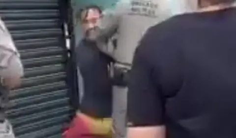 Alvo de ataque com faca, motoboy negro é indiciado junto com agressor no RS
