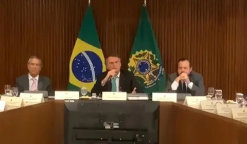 Mobilização bolsonarista é destaque, mas não supera denúncias