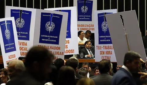 Emprego sem salário garantido cresce após Reforma Trabalhista