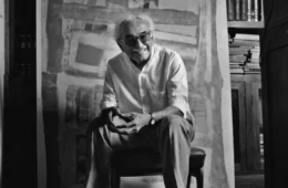 Poesia de Manoel de Barros, com seu olhar generoso sobre as miudezas