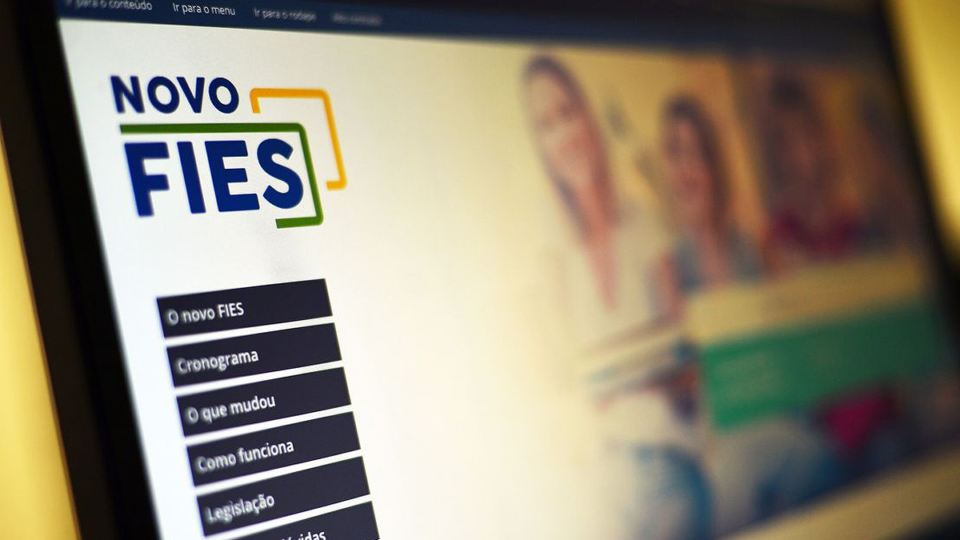 Fies: pré-selecionados devem concluir inscrição até dia 26 de março