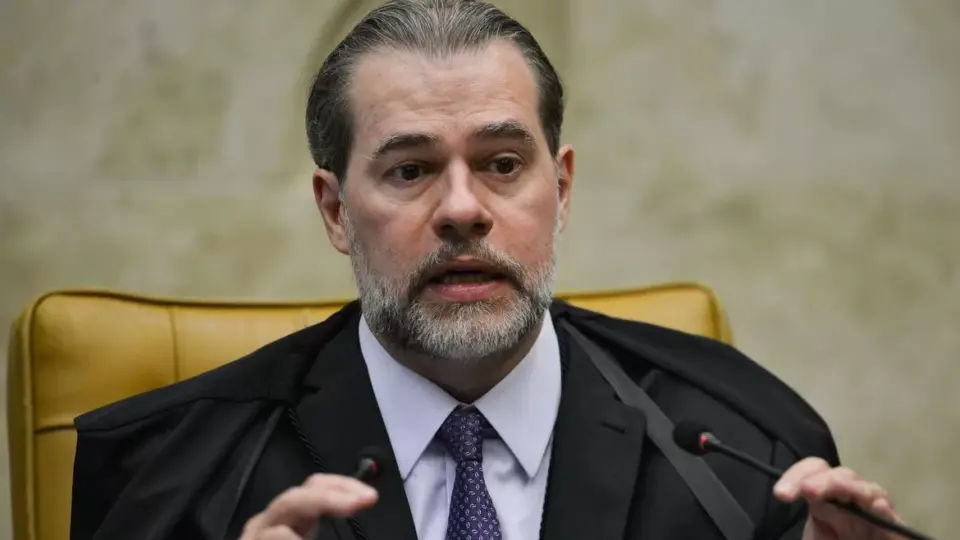 Toffoli pede vista e sessão sobre descriminalização do porte de maconha é suspensa
