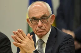Justiça livra ex-presidente da Vale de ação por rompimento em Brumadinho