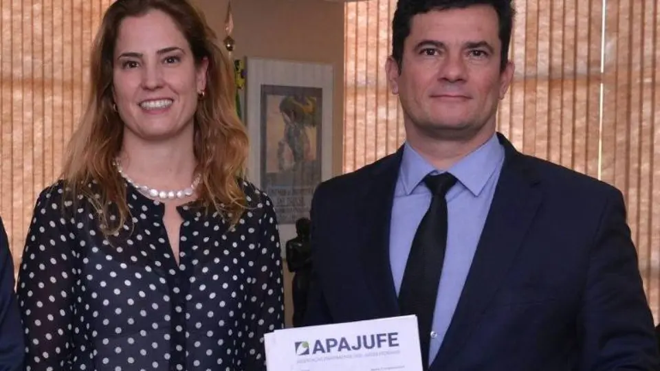 Moro, Hardt e Deltan atuaram para desviar dinheiro da Petrobras, aponta investigação