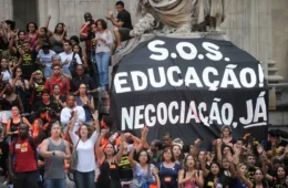 Universidades decidem continuar em greve após acordo do governo com sindicato