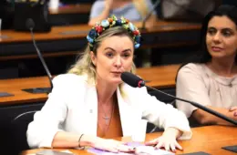 Deputada Julia Zanatta processa jornalista que expôs compra de elogios em jornal