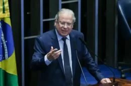 José Dirceu é internado em São Paulo e passa por cateterismo