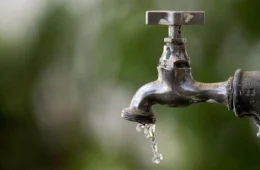 Vazamento de poluente suspende água para cidades do estado do Rio