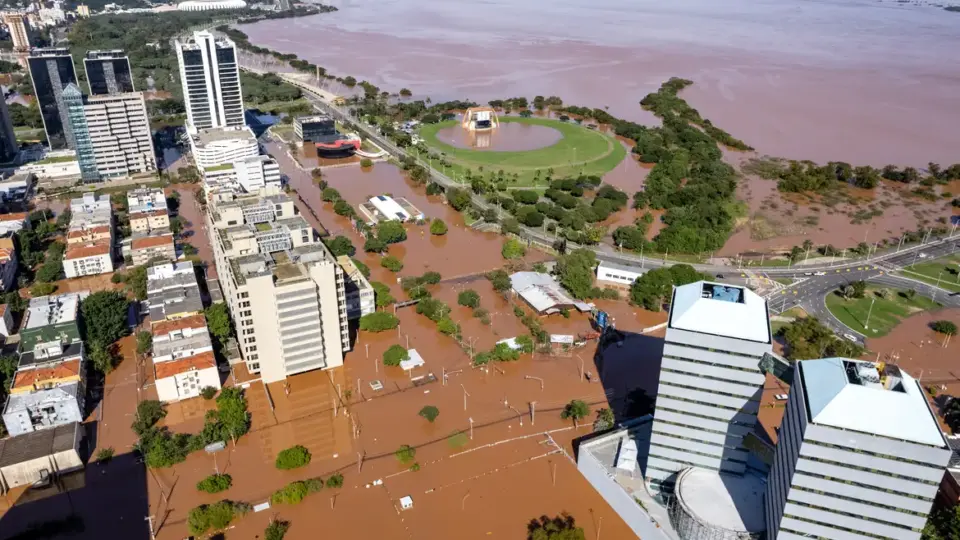 RS tem alerta para risco ‘muito alto’ de inundação neste sábado