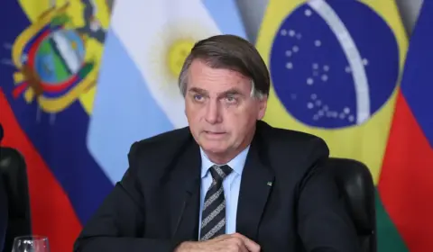 Após decisão do TCU, Bolsonaro pede que PGR arquive inquérito do caso das joias