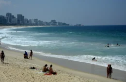 Senado retoma hoje discussão de PEC que pode privatizar praias