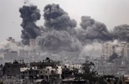 Israel bombardeia zona humanitária em Rafah, faz 35 vítimas civis e diz que ‘alvo é legítimo’