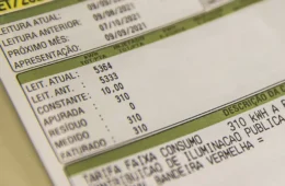 Golpe: criminosos enviam falsas contas de luz, alerta Defensoria Pública