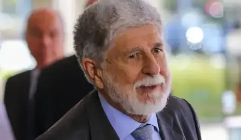 Governo brasileiro diz que espera resultados finais sem declarar vitória de Maduro