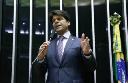 Por causa de suposto vídeo íntimo, Pedro Paulo desiste de ser vice na chapa de Paes