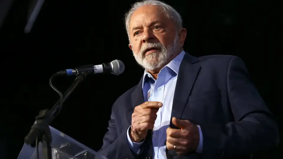 Governo Lula diz querer construir uma ‘IA soberana’ brasileira; entenda o que é isso