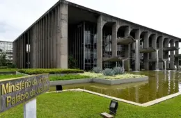 Ala do Planalto quer enviar PEC da segurança pública ao Congresso antes das eleições