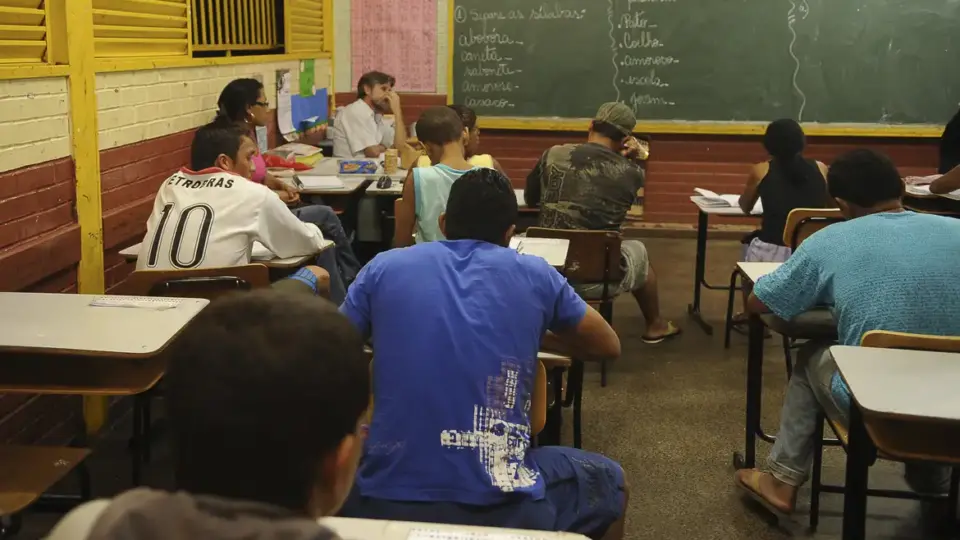Alunos terminam Ensino Médio sem saber calcular porcentagem, aponta Ideb