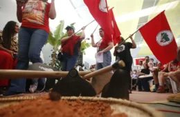 Lula assume agenda da reforma agrária e reúne ministros para tratar tema