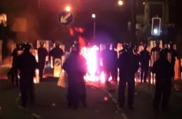 Reino Unido tem quinto dia de violentos protestos da extrema direita