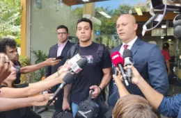 Preso por estupro, Gabriel Monteiro lança seu advogado como candidato a vereador