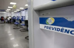 Negligência com INSS prejudica a população, diz representante dos previdenciários em greve