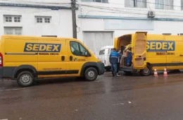 Correios alertam sobre golpe cobrando taxa para retirar encomenda