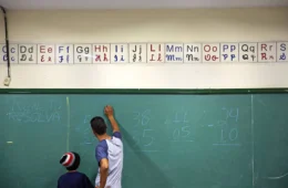 Salário dos professores no Brasil é metade da média dos países da OCDE