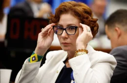 MPE defende cassação de Zambelli por fake news sobre processo eleitoral