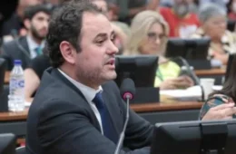Ato em defesa do mandato de Glauber Braga será realizado hoje no Rio