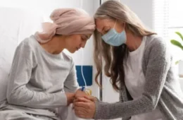 Pandemia da Covid e guerras deixam pacientes sem tratamento de câncer