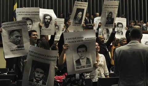 Sem dinheiro, Comissão de Anistia realiza sessão de julgamento sob ordem judicial