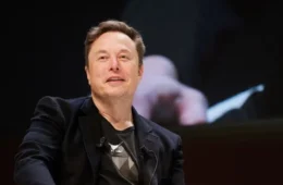 Musk promete sortear US$ 1 milhão para eleitores de Trump